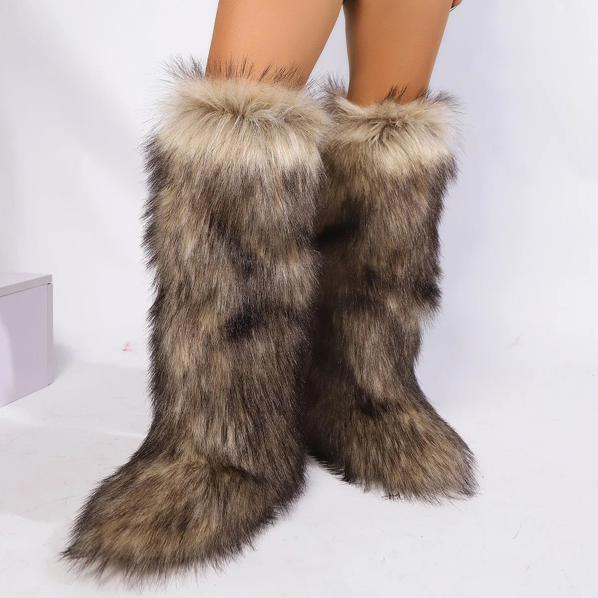 Bottes a fausse fourrure