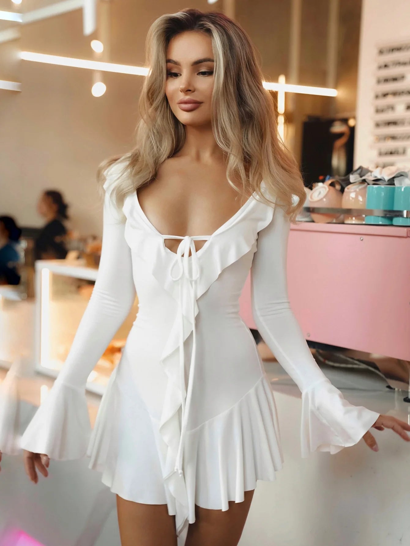 Robe courte femmes manches longues évasées