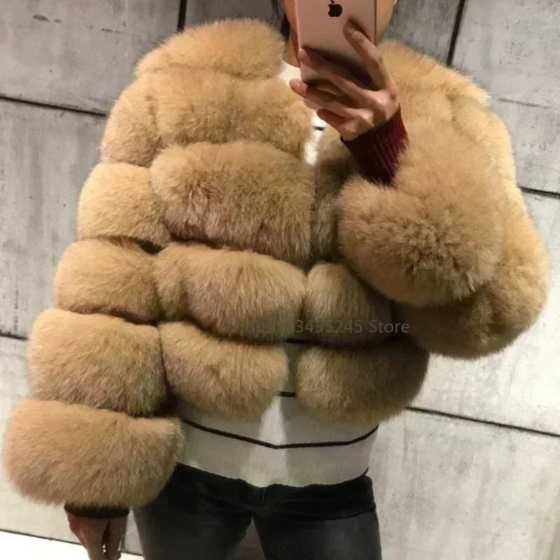 Manteau en fausse fourrure